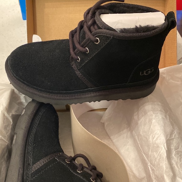 Preschool lace up Uggs size 2 - Picture 3 of 8